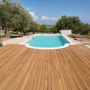 Mennuli&alivi - Organic Farm , Noto Italy