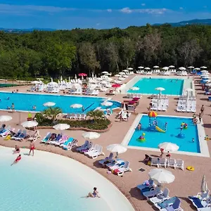 3* Vakantiepark Hu Village